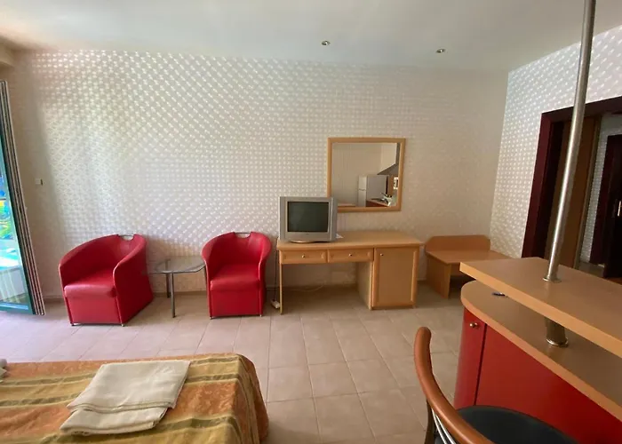 Miramar Front Self Catering No Swim Pool Access * Sunny Beach