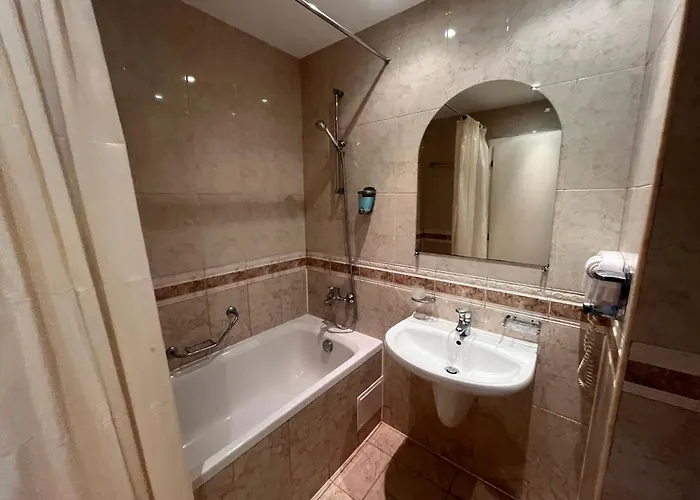 Miramar Front Self Catering No Swim Pool Access Apartament