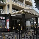 아파트 Miramar Front Self Catering No Swim Pool Access