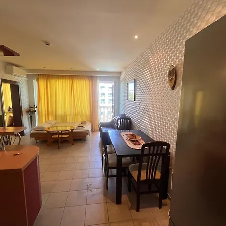 Miramar Front Self Catering No Swim Pool Access Apartament *