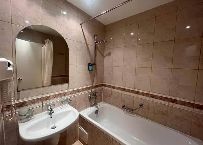 Miramar Front Self Catering No Swim Pool Access Apartament