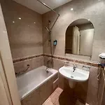 Miramar Front Self Catering No Swim Pool Access アパート