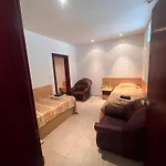 アパート Miramar Front Self Catering No Swim Pool Access *