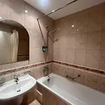 Miramar Front Self Catering No Swim Pool Access アパート