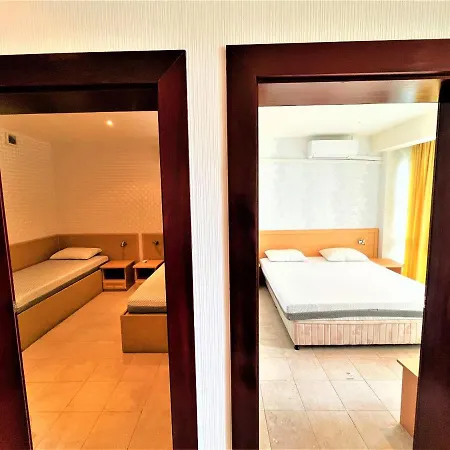 Miramar Front Self Catering No Swim Pool Access Apartament