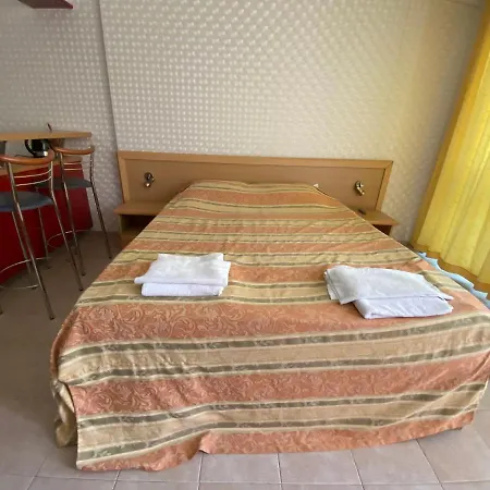 Miramar Front Self Catering * Sunny Beach