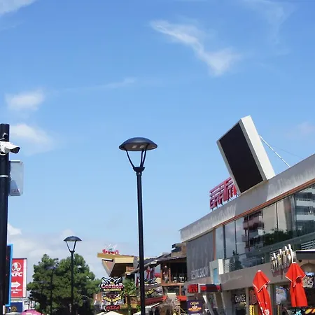 公寓 Miramar Front Self Catering No Swim Pool Access *