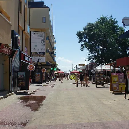 Miramar Front Self Catering Apartment *
