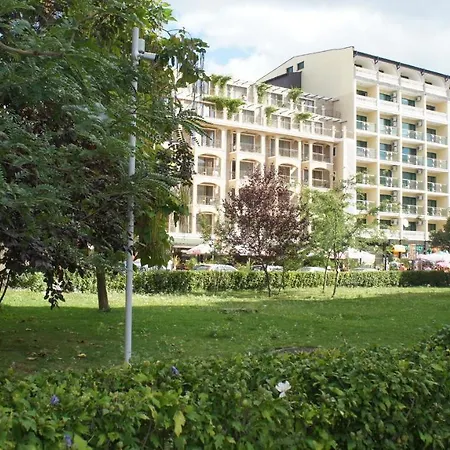 Miramar Front Self Catering Apartment *
