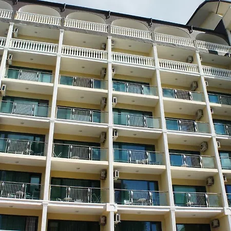 Miramar Front Self Catering No Swim Pool Access 公寓 *