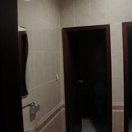 公寓 Miramar Front Self Catering No Swim Pool Access