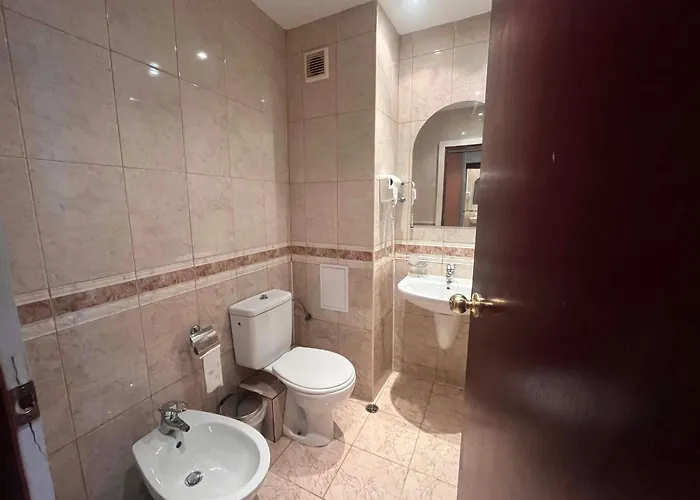 Apartman Miramar Front Self Catering No Swim Pool Access *