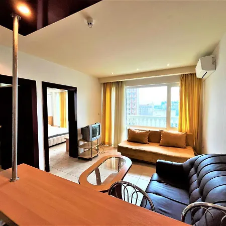 アパート Miramar Front Self Catering No Swim Pool Access