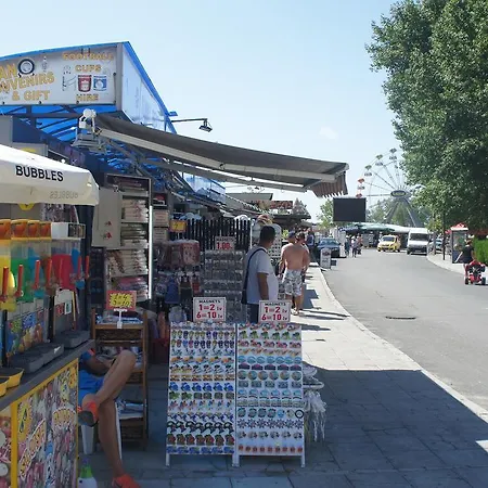 アパート Miramar Front Self Catering No Swim Pool Access