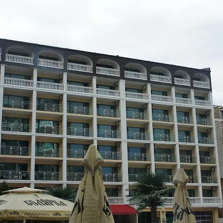 Miramar Front Self Catering No Swim Pool Access アパート サニービーチ